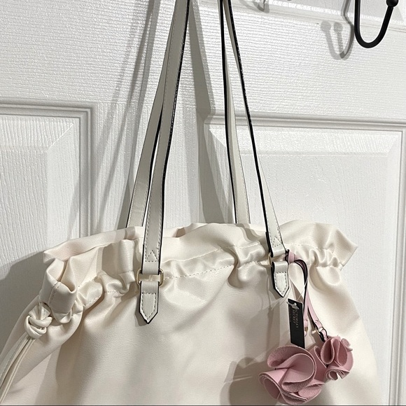 NEW! Victoria Secret Side Cinch Tote Cream Black Pink - Picture 5 of 7